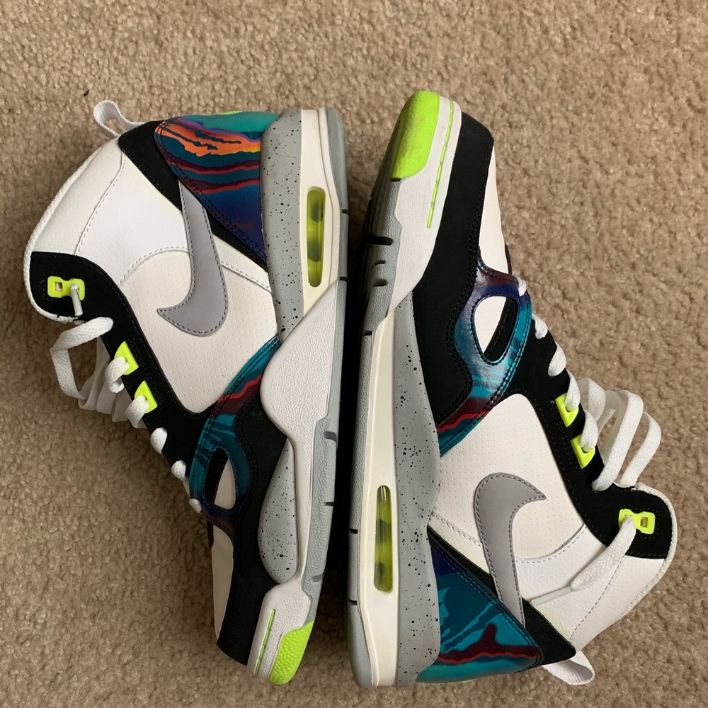 Worn 1 time! Color-way is crazy!